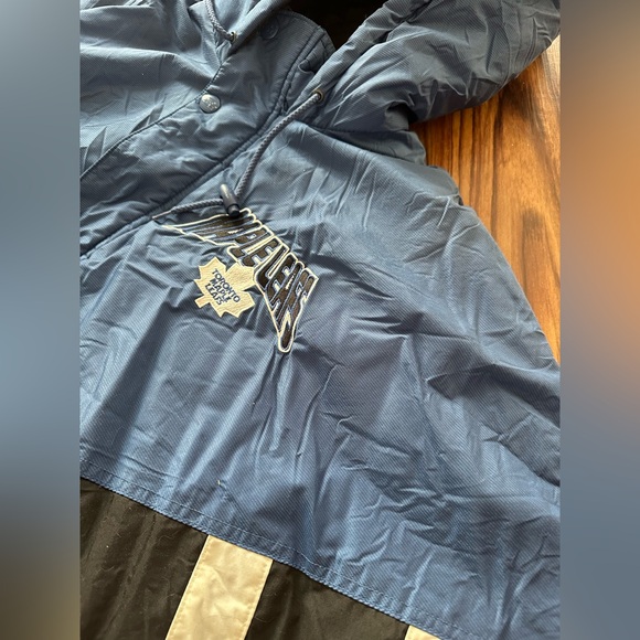 Vintage 1990s Starter toronto maple leafs winter puffer zipper jacket coat - Picture 2 of 7